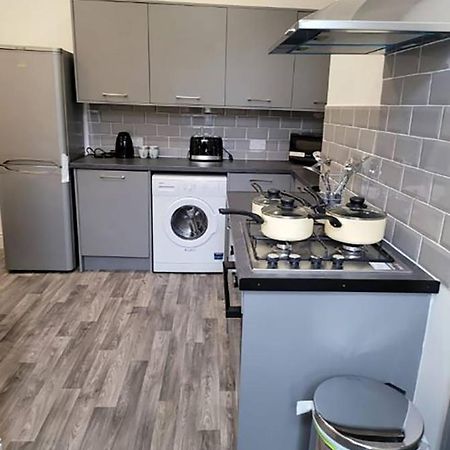 Double Bed L1 Burnley City Centre Экстерьер фото
